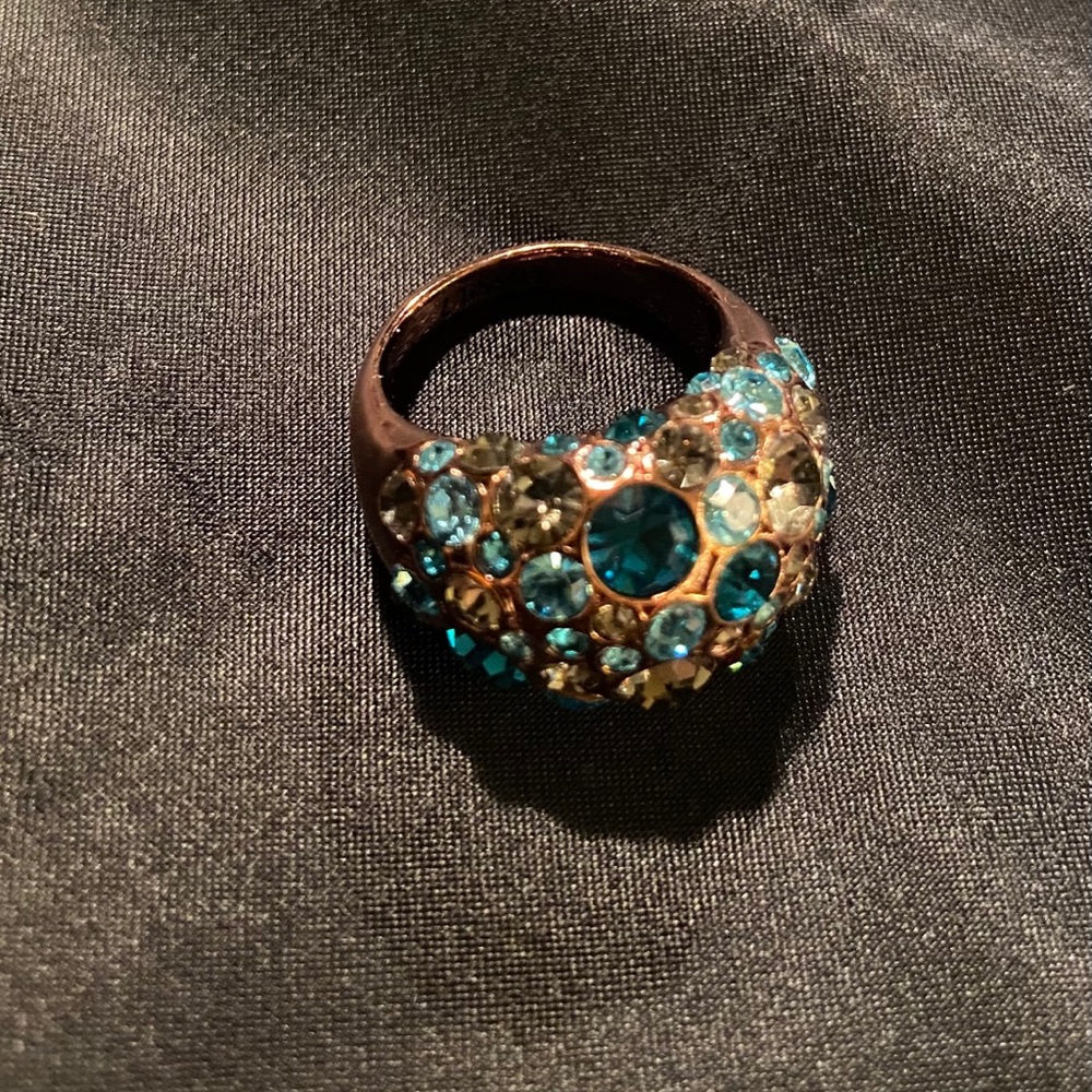 Ring - Picture 4 of 5